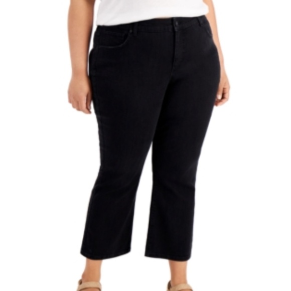 NWT Style & Co Plus Size Kick Crop Jeans, - Picture 1 of 2